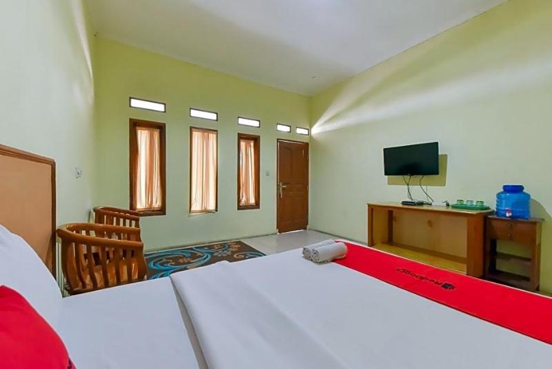 OYO 428 Pondok Winagung Hotel