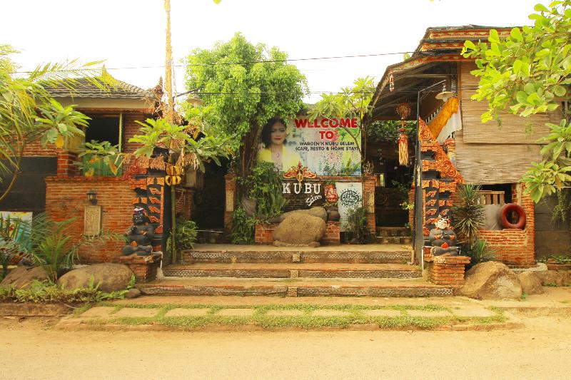 Villa And Resto Kubu Selem Etnik Bali — photo 2