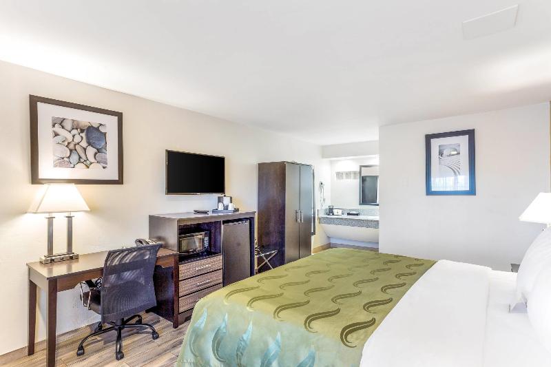 Quality Inn Escondido Downtown image