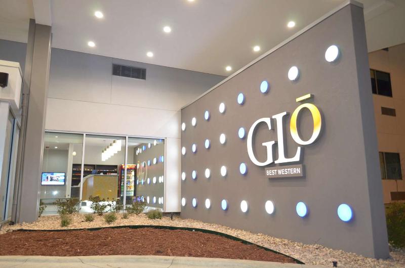 Glō Best Western Tulsa-Catoosa East Route 66 image