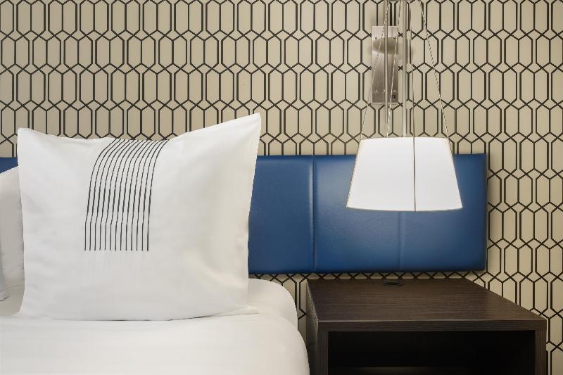 Glō Best Western Tulsa-Catoosa East Route 66 image