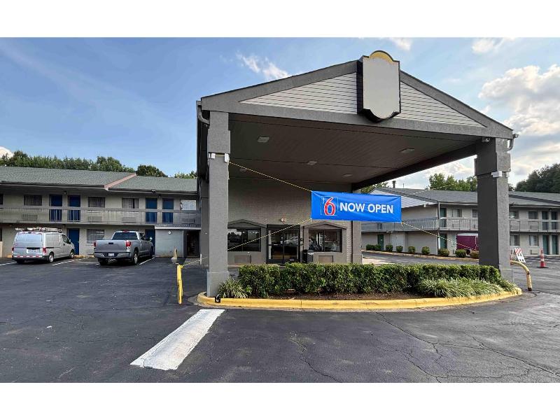 Motel 6 Charlotte, Nc-Northlake image