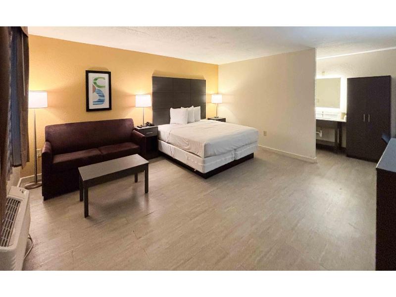 Motel 6 Charlotte, Nc-Northlake image