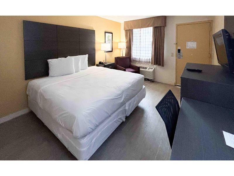 Motel 6 Charlotte, Nc-Northlake image