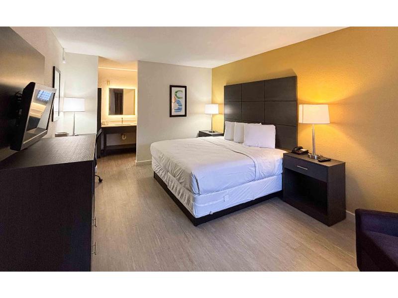 Motel 6 Charlotte, Nc-Northlake image