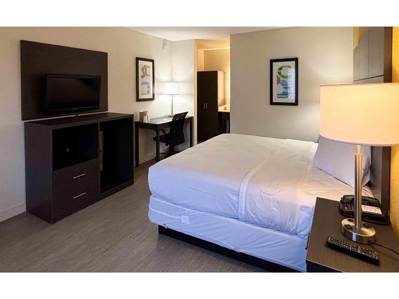 Motel 6 Charlotte, Nc-Northlake image