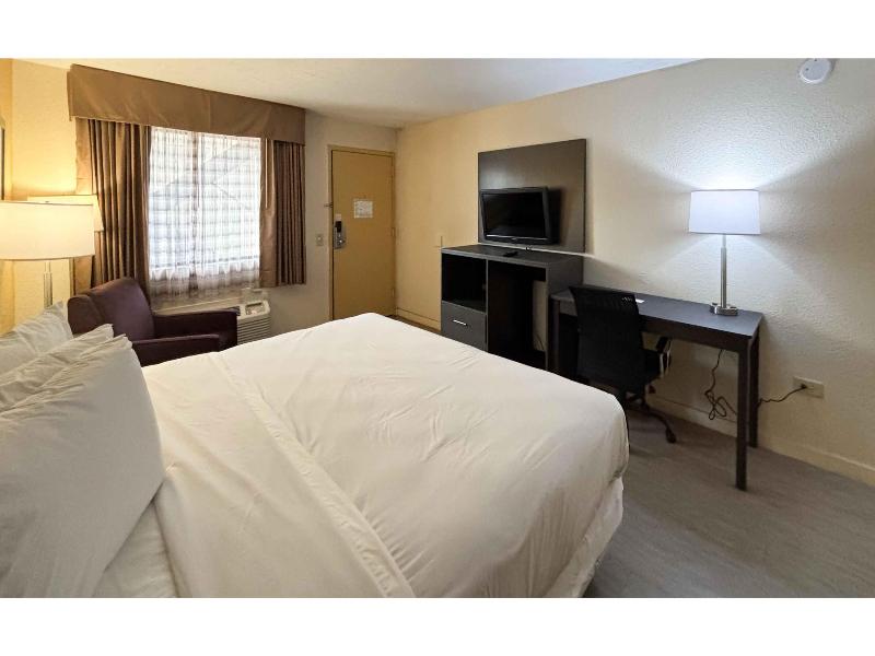 Motel 6 Charlotte, Nc-Northlake image