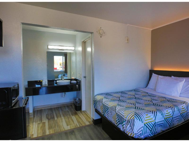 Motel 6 Charlotte, Nc-Northlake image