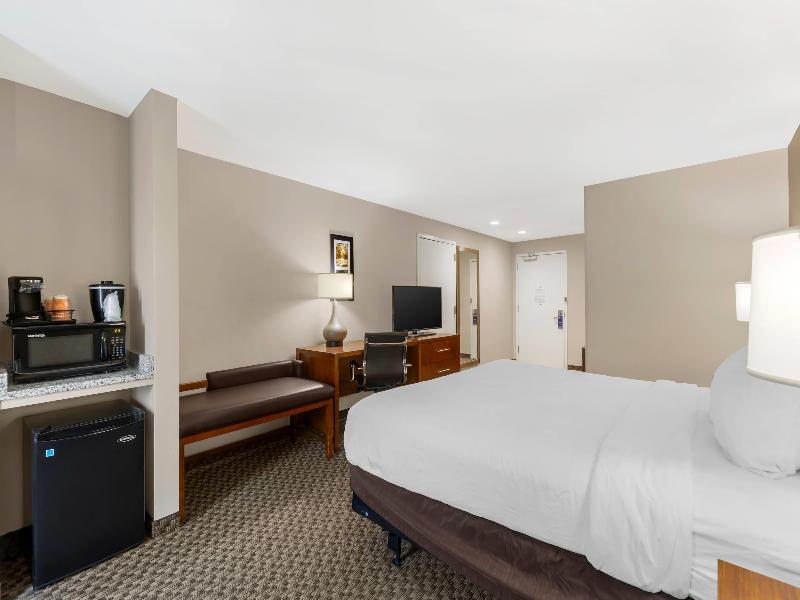 Comfort Inn & Suites Florence Center Area image