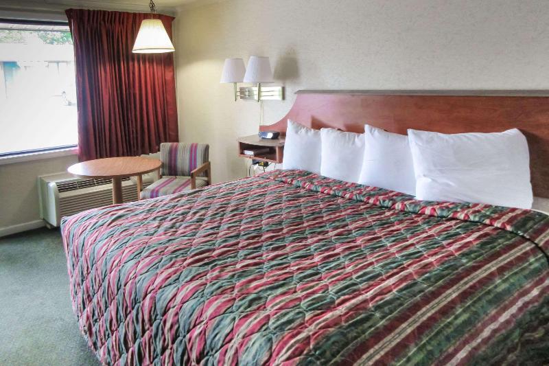 Bed room