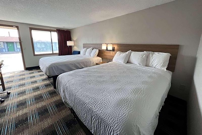 Days Inn By Wyndham Liverpool/Syracuse image