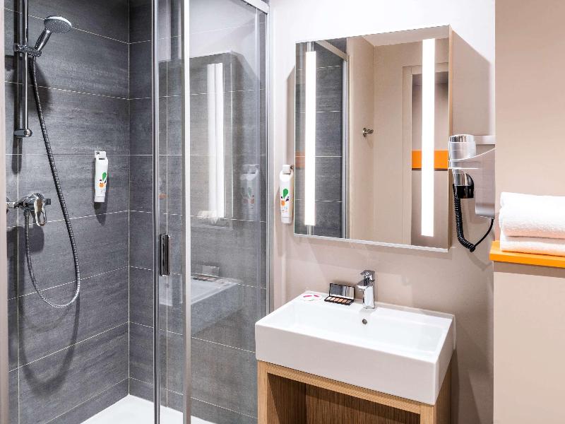 ibis Styles Clamart Gare Grand Paris image