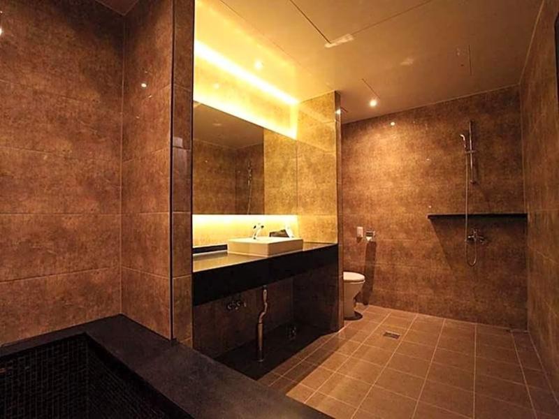 Hotel Rich image