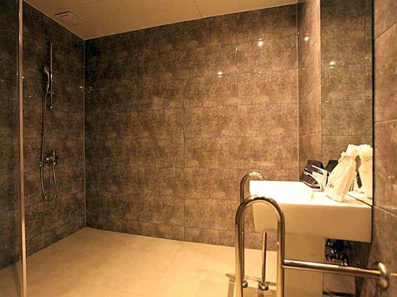 Hotel Rich image