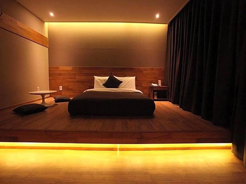 Hotel Rich image