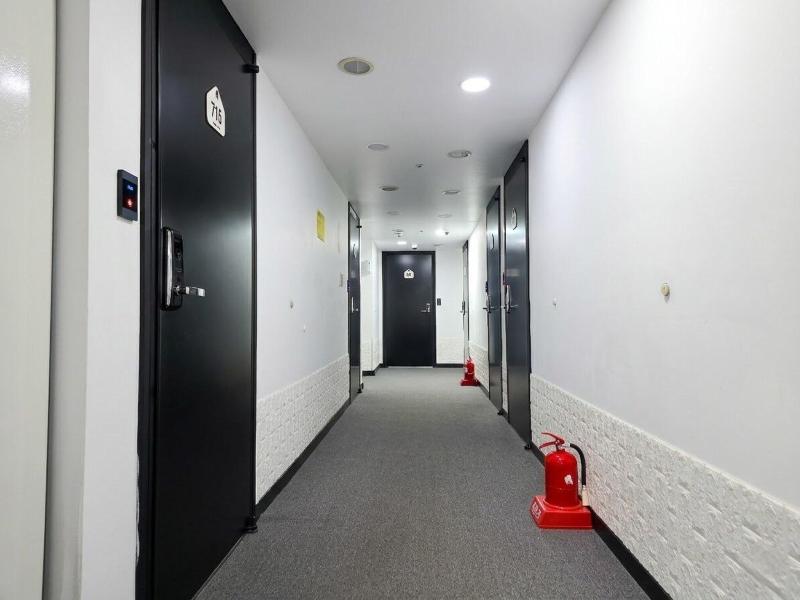 Ekonomy Hotel Myeongdong Premier image