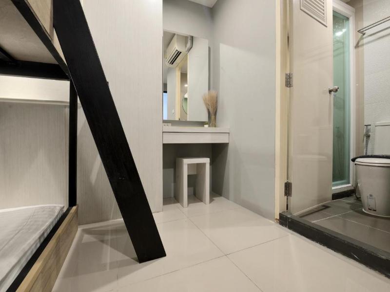 De Lux Bangkok Hotel image