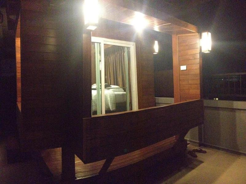 ADAMAZ HOUSE image