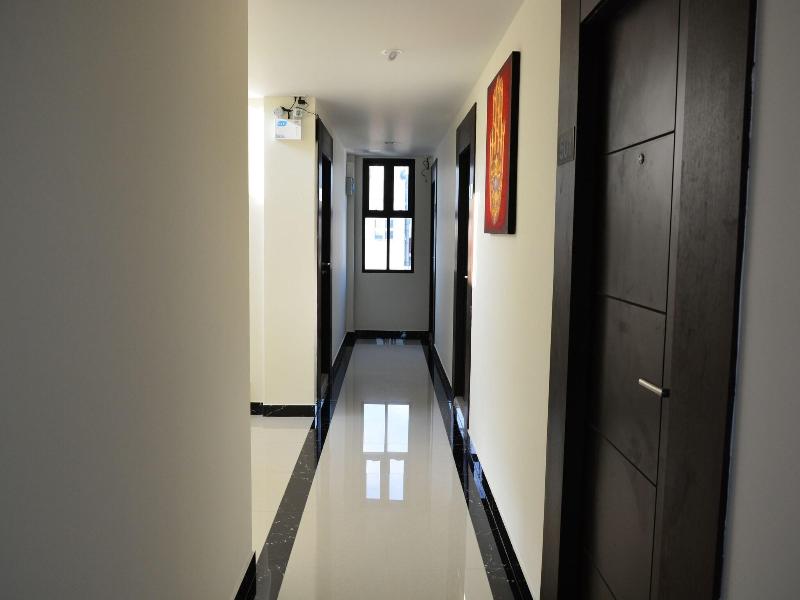 ADAMAZ HOUSE image