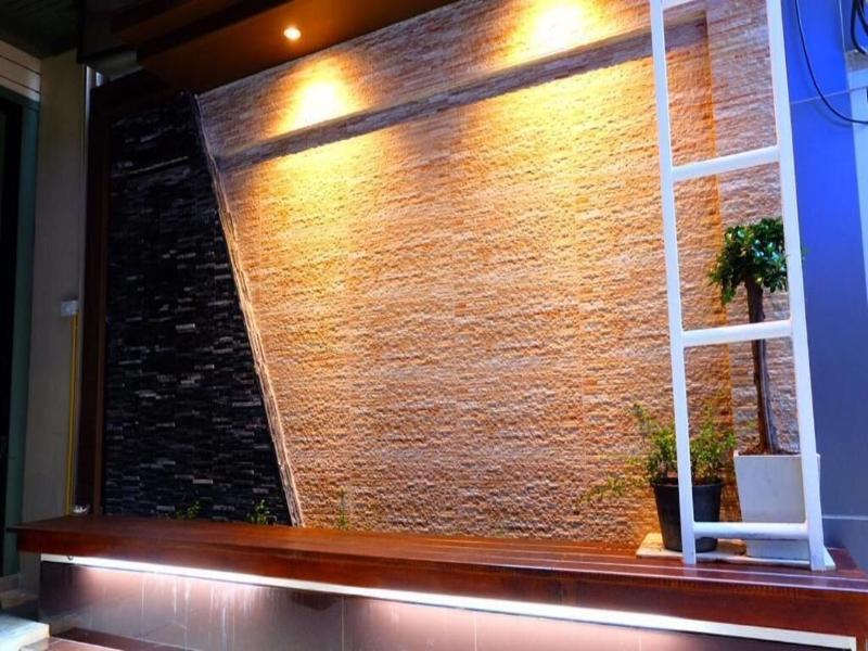 CLOUD NINE LODGE image