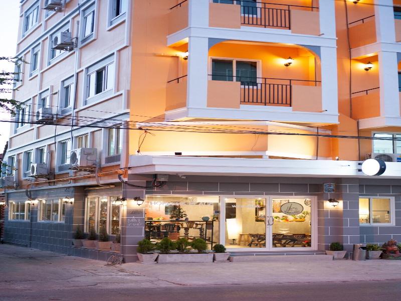 Hoppers Place Donmuang Hostel image