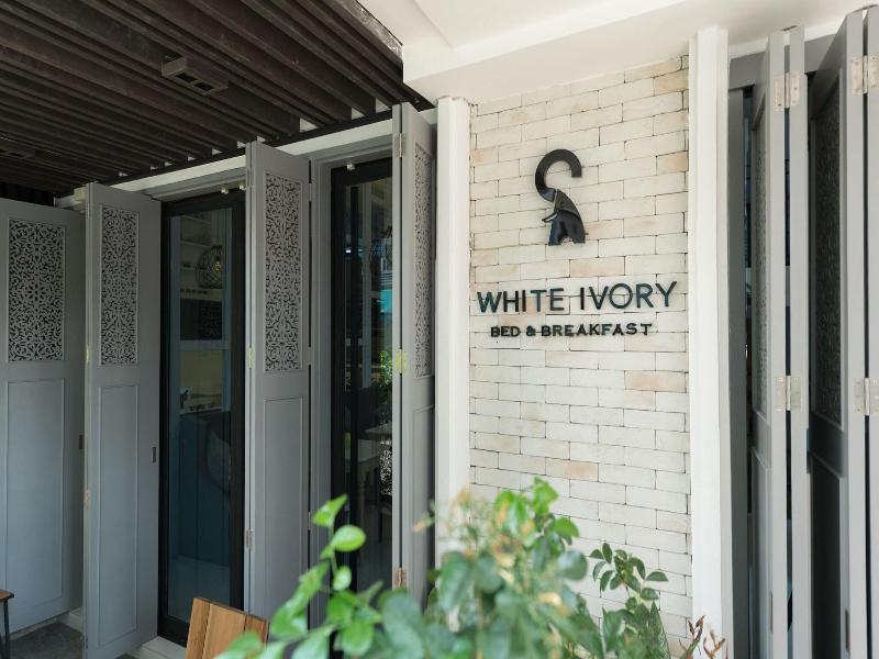 White Ivory Bed Breakfast image