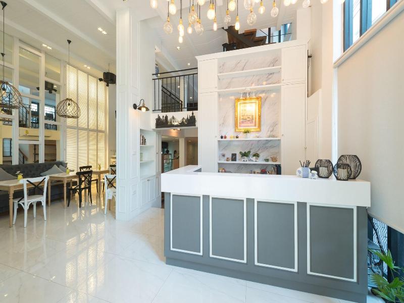 White Ivory Bed Breakfast image