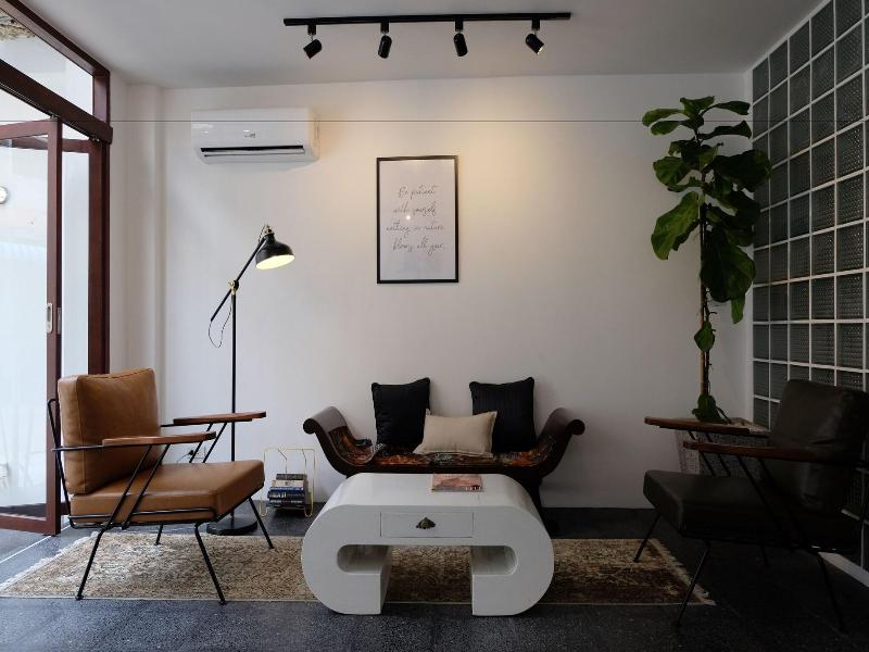 Haus Sathorn 21 Bed & Breakfast image