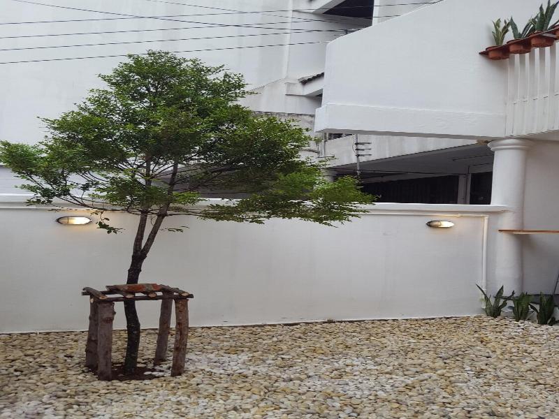Haus Sathorn 21 Bed & Breakfast image