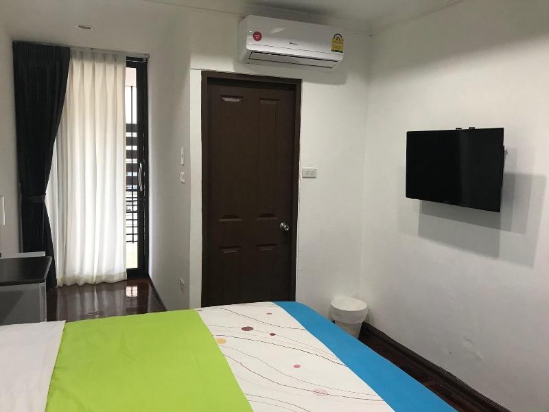 Nine Place Sukhumvit 46 image