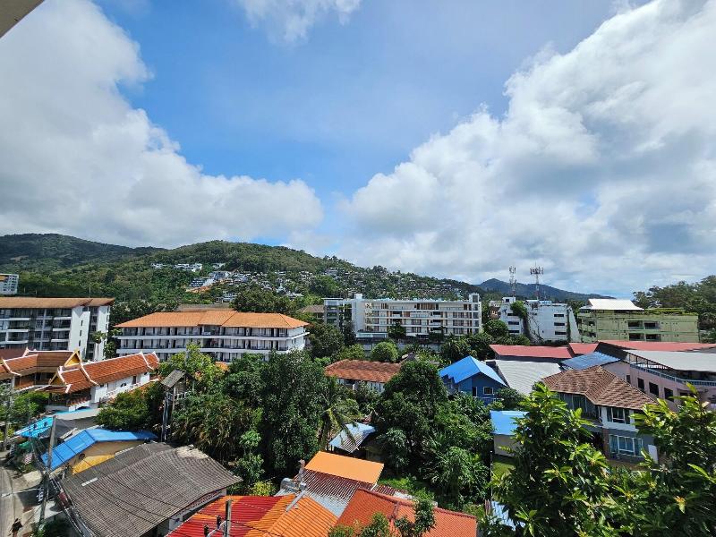 AM Surin Place image