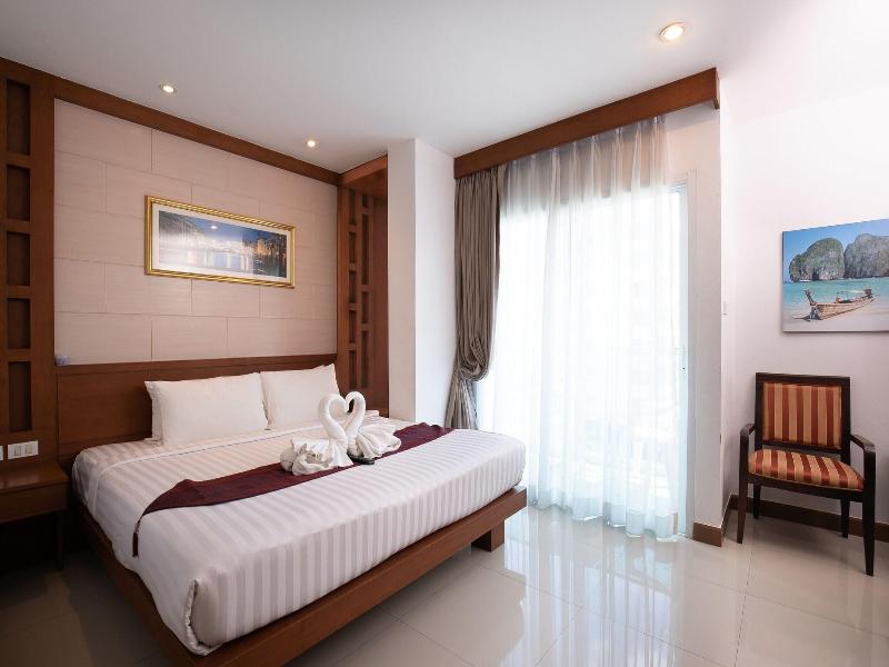 Expat Hotel Patong Center image