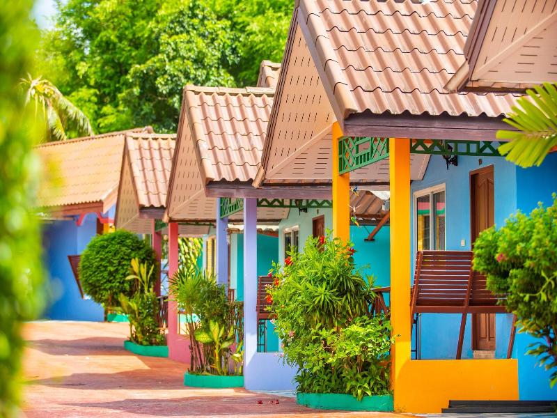 Phaithong Sotel Resort image