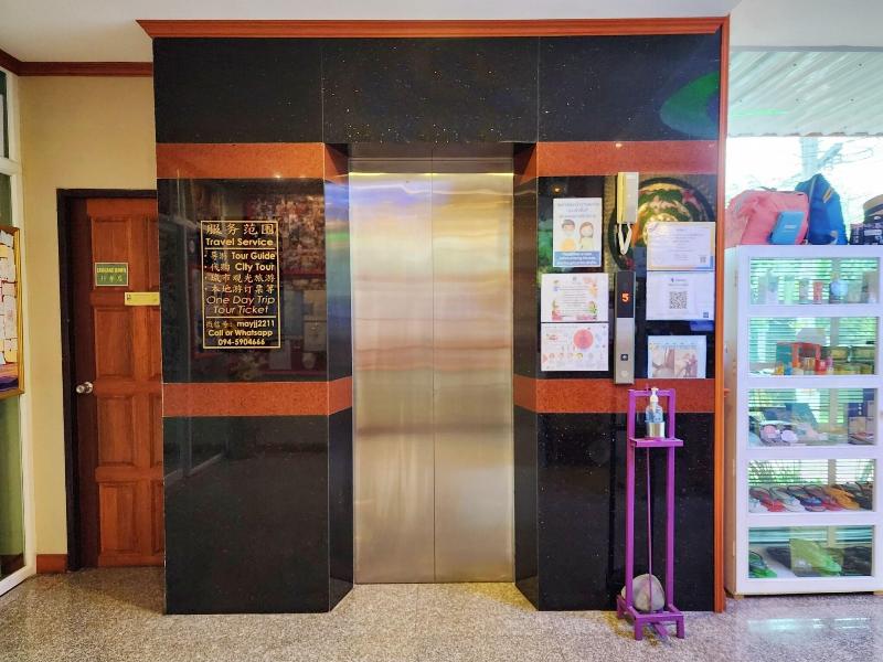 Phaithong Sotel Resort image