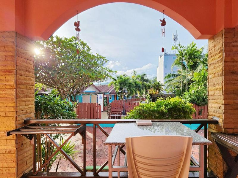 Phaithong Sotel Resort image
