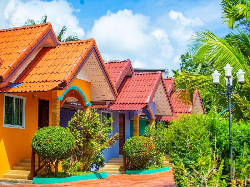 Phaithong Sotel Resort image