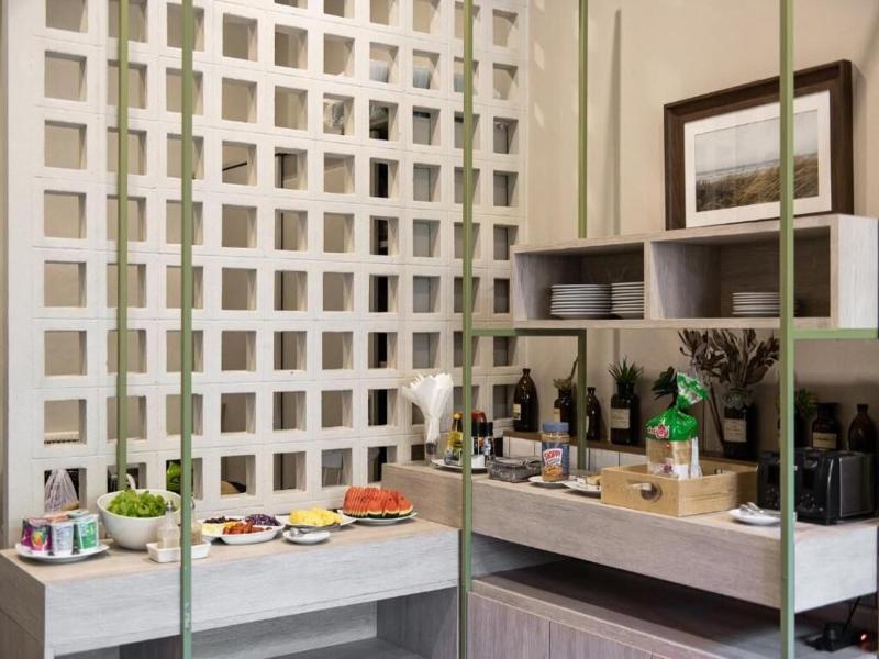 Sugar Ohana Poshtel image