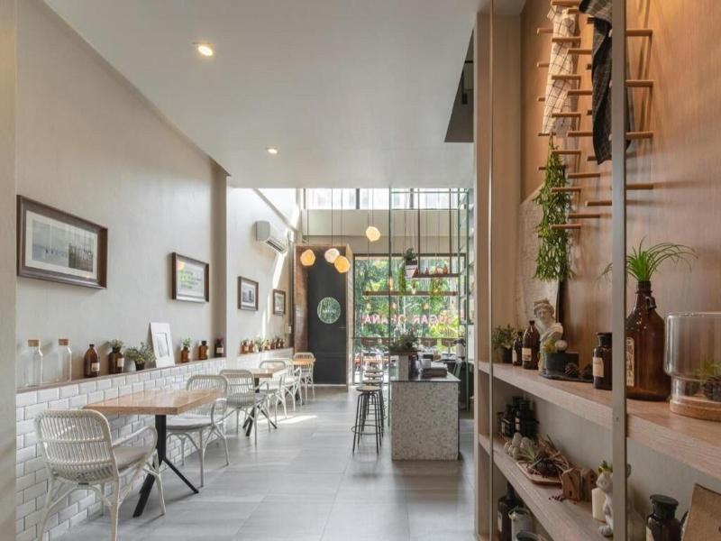 Sugar Ohana Poshtel image