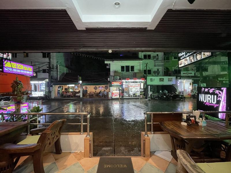 Summer Breeze Hotel image