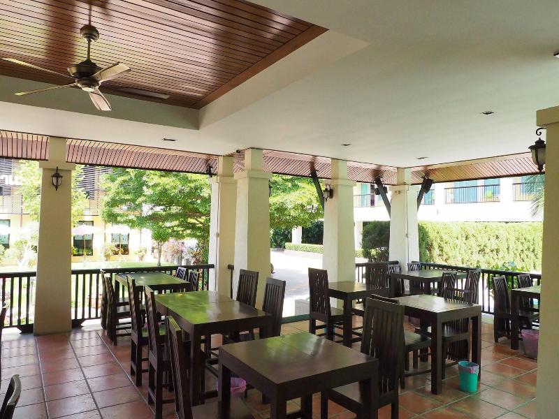 Sakorn Residence & Hotel