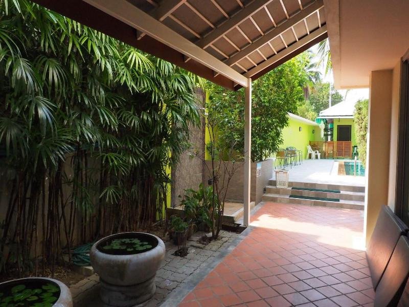 Sakorn Residence & Hotel