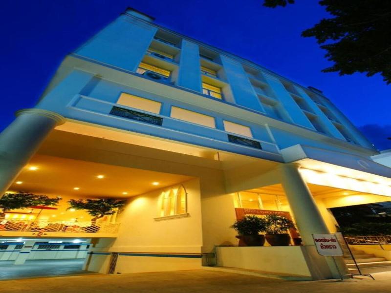 People Place Hotel 2