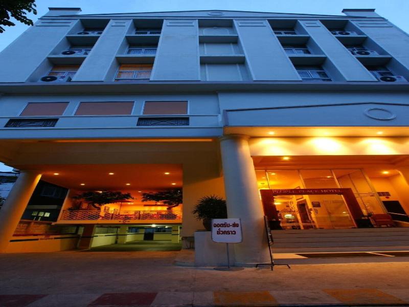 People Place Hotel 2