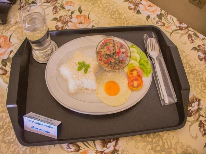 People Place Hotel 2