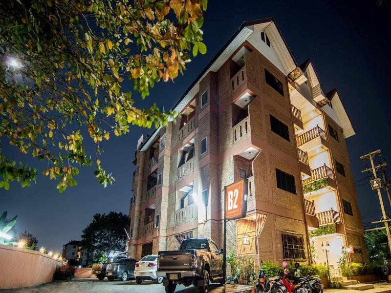 B2 Airport Hotel