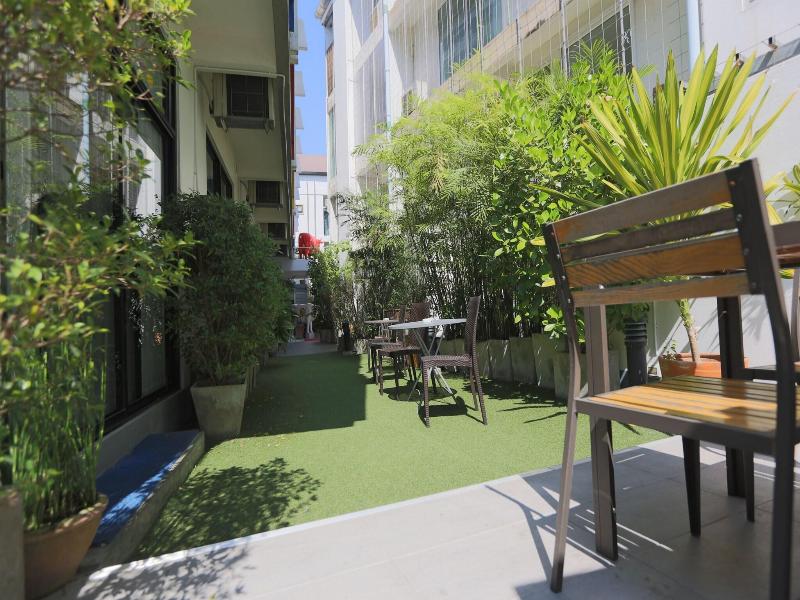 Hotel Montha