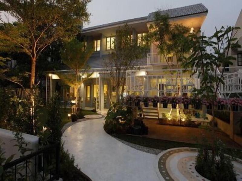 Baan Hmon Oon