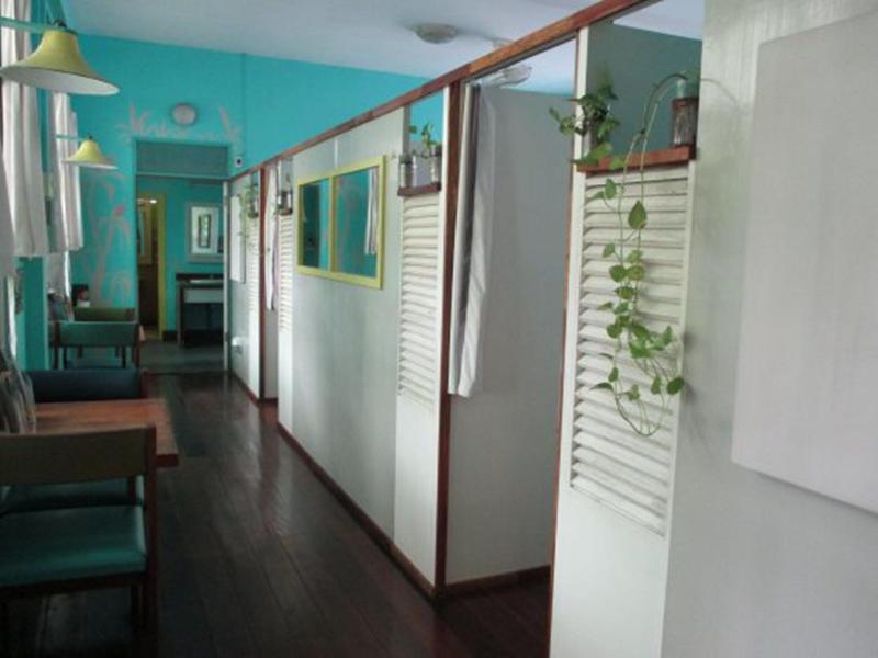 60BLUEHOUSE