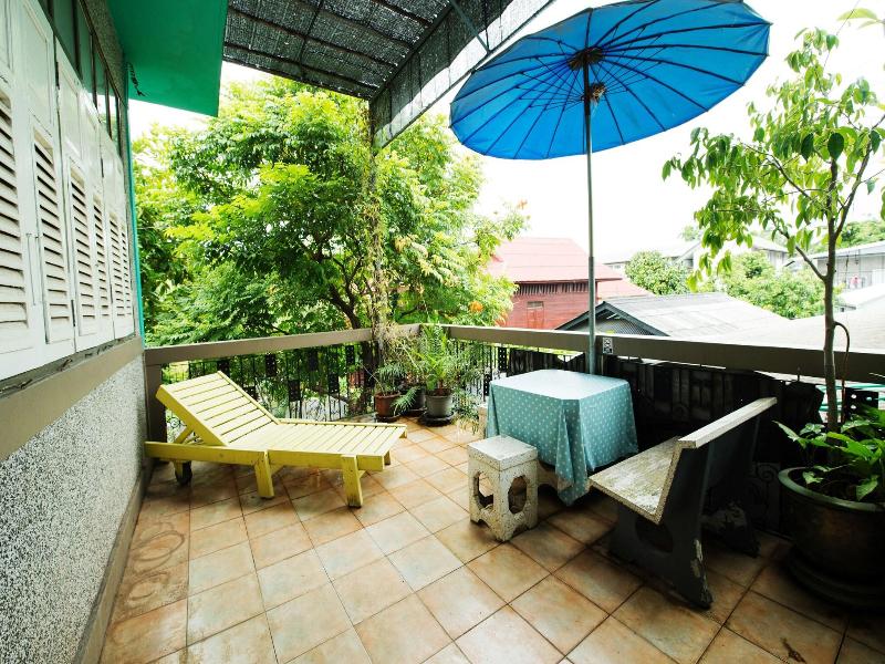 60BLUEHOUSE