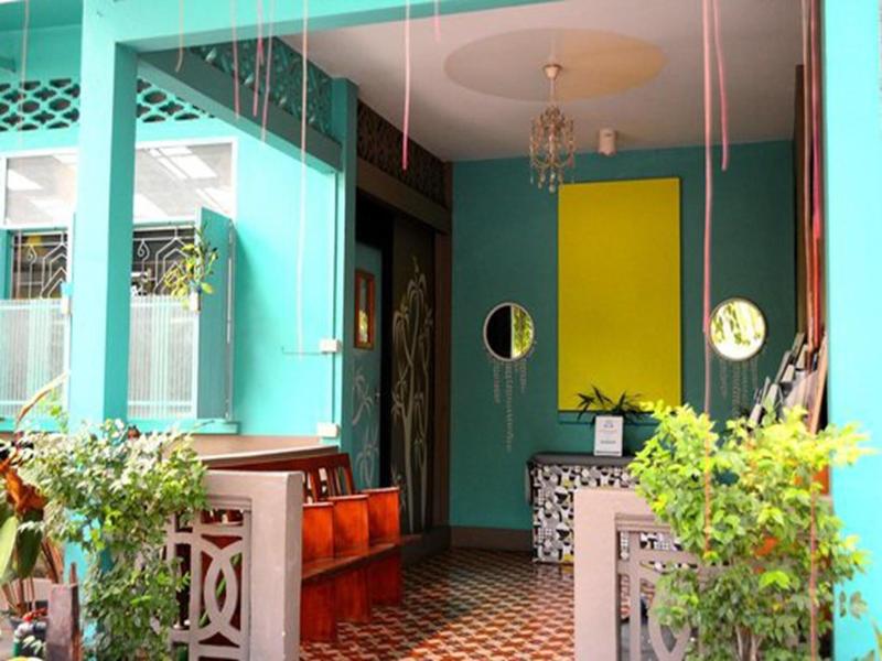 60BLUEHOUSE